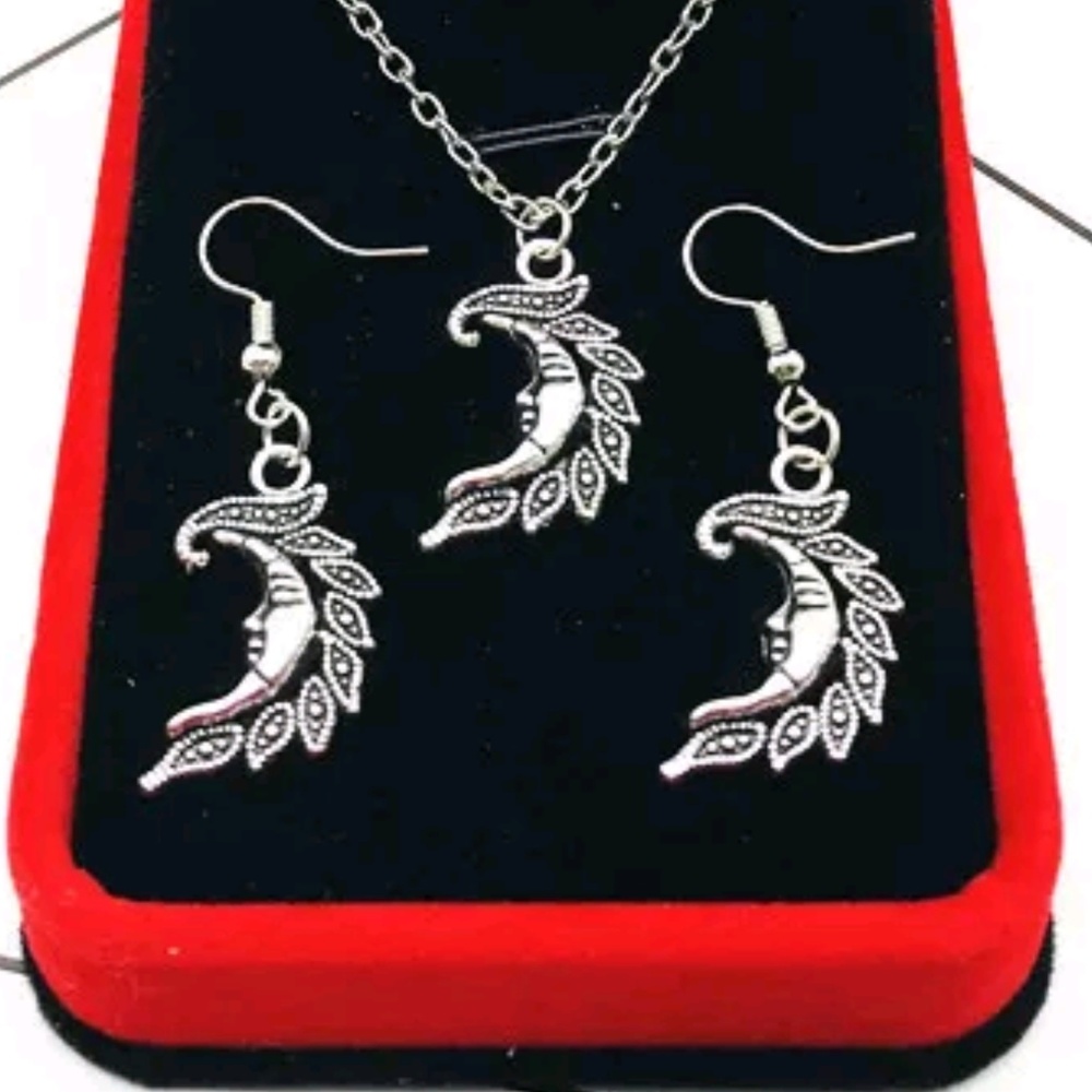 Gypsy Silver Moon Jewelry set